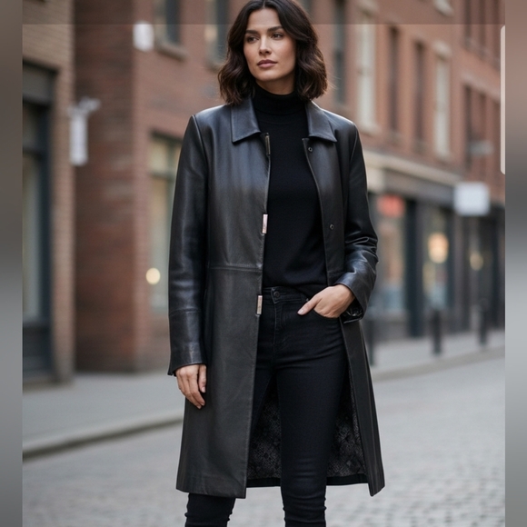 Bod & Christensen Elegant Women's Black Leather Coat Size S-M PtP 18" - Picture 10 of 10
